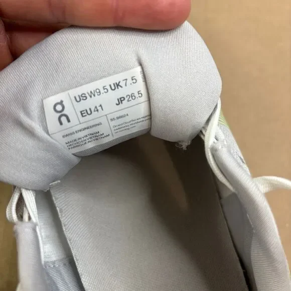 On Cloud Cloudgo Running Shoes Womens Size 9.5 White Meadow Green - Picture 12 of 12